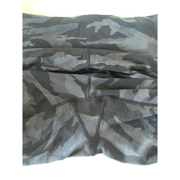 Athleta Elation 7/8 Camo Tight - Picture 9 of 11